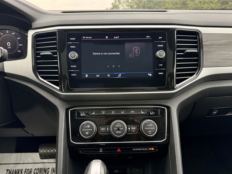 2022 Volkswagen Atlas V6 SE 4Motion - Photo 20 - Andover, MN 55304