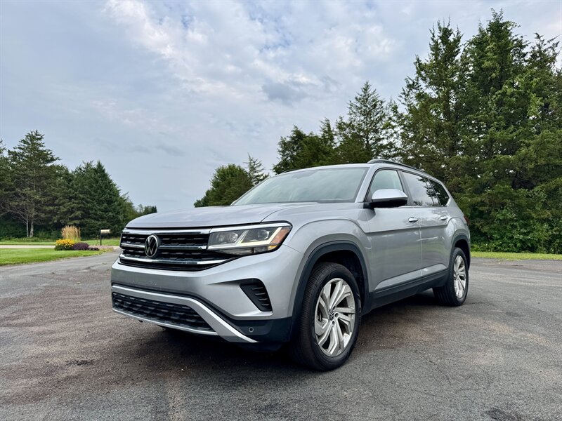 2022 Volkswagen Atlas V6 SE 4Motion   - Photo 1 - Andover, MN 55304