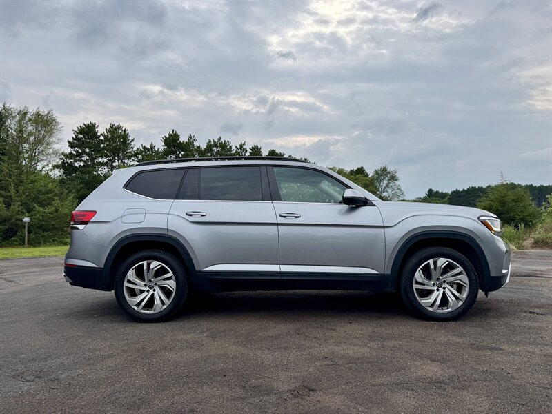2022 Volkswagen Atlas V6 SE 4Motion - Photo 6 - Andover, MN 55304
