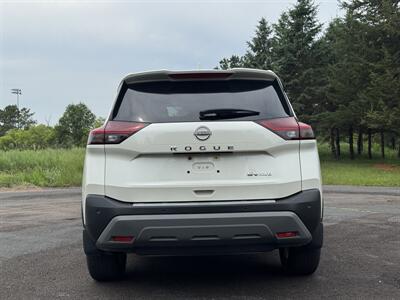 2023 Nissan Rogue SV - Photo 4 - Andover, MN 55304
