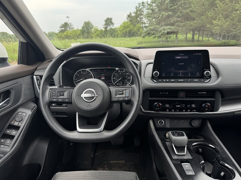 2023 Nissan Rogue SV - Photo 17 - Andover, MN 55304