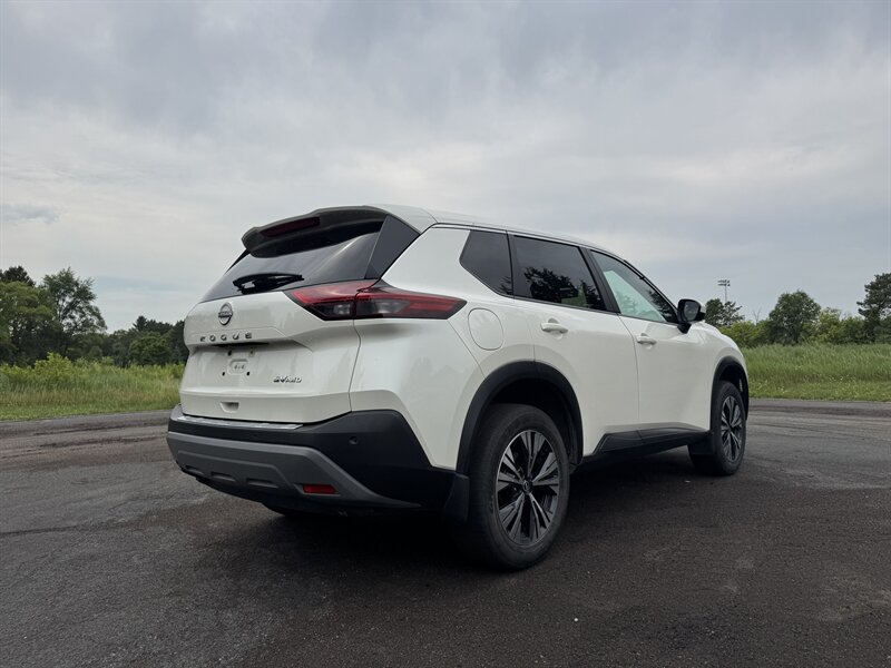 2023 Nissan Rogue SV - Photo 6 - Andover, MN 55304