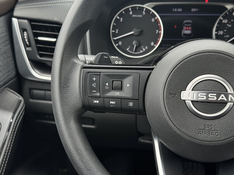 2023 Nissan Rogue SV - Photo 18 - Andover, MN 55304