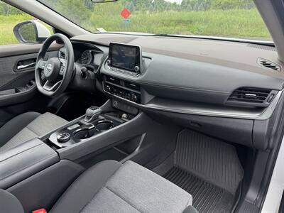 2023 Nissan Rogue SV - Photo 15 - Andover, MN 55304