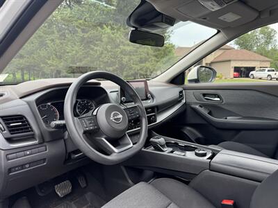 2023 Nissan Rogue SV - Photo 10 - Andover, MN 55304