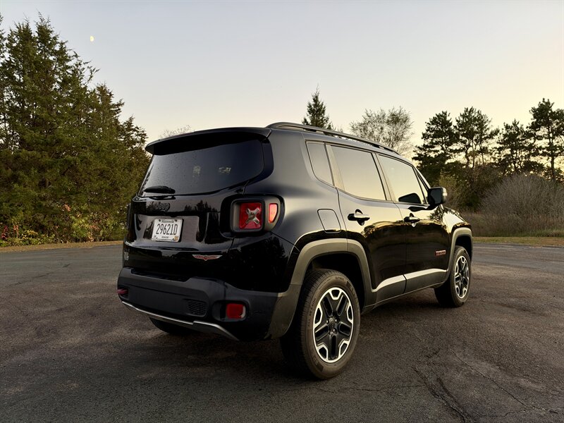 2017 Jeep Renegade Trailhawk - Photo 5 - Andover, MN 55304