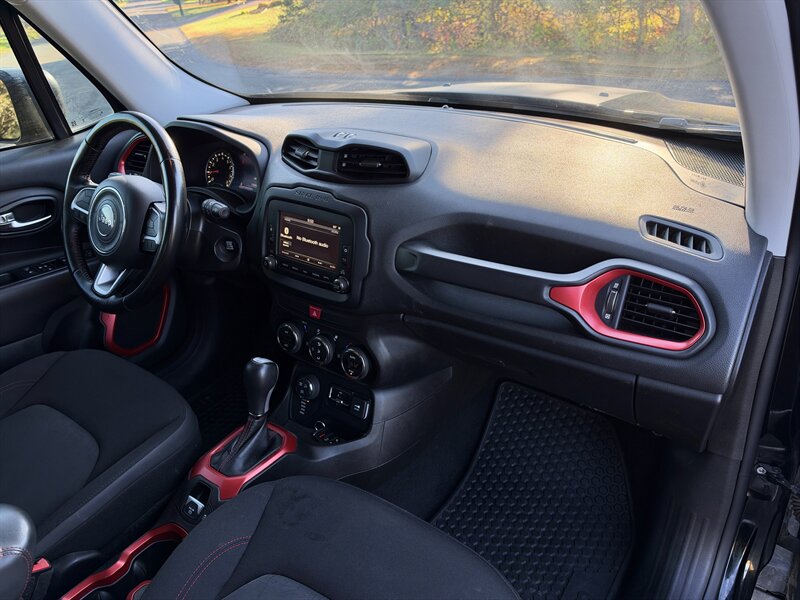 2017 Jeep Renegade Trailhawk - Photo 14 - Andover, MN 55304
