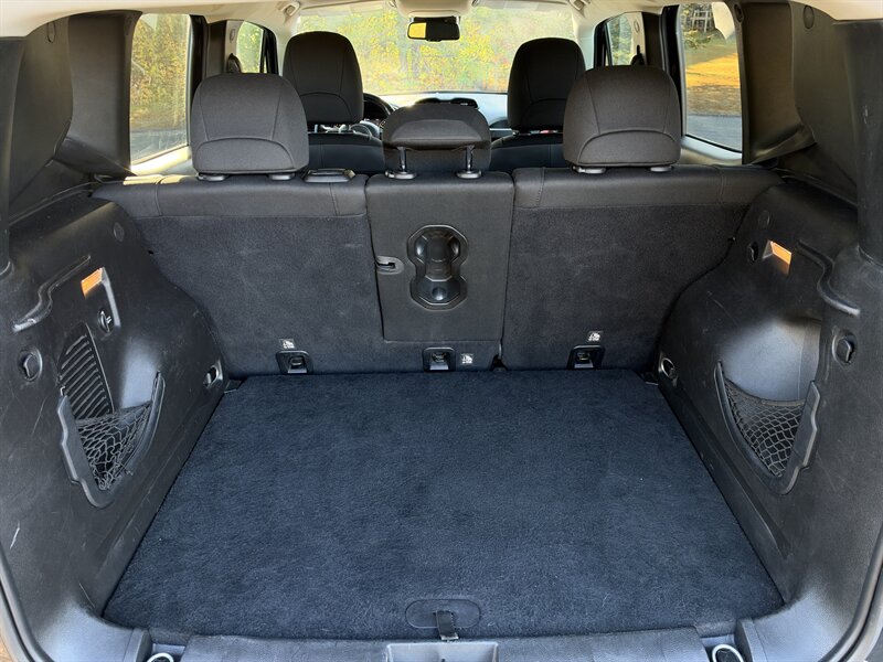 2017 Jeep Renegade Trailhawk - Photo 12 - Andover, MN 55304