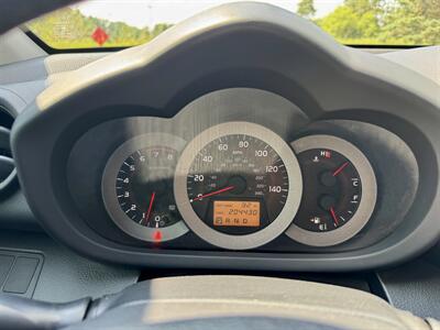 2006 Toyota RAV4 Sport Sport 4dr SUV   - Photo 17 - Andover, MN 55304