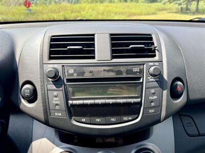 2006 Toyota RAV4 Sport Sport 4dr SUV   - Photo 18 - Andover, MN 55304