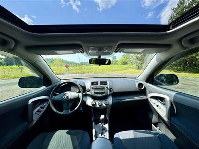 2006 Toyota RAV4 Sport Sport 4dr SUV   - Photo 15 - Andover, MN 55304