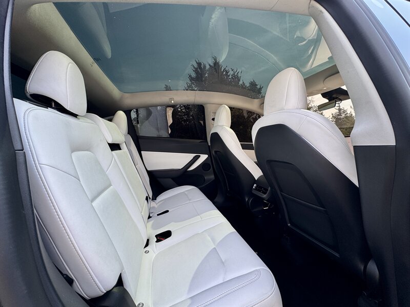 2022 Tesla Model Y Performance - Photo 12 - Andover, MN 55304