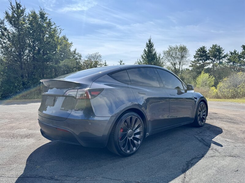 2022 Tesla Model Y Performance - Photo 5 - Andover, MN 55304