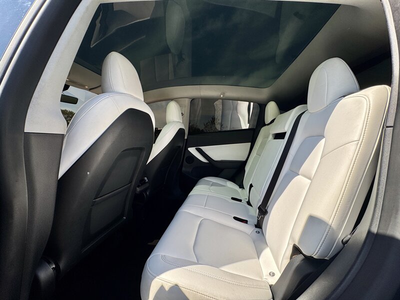 2022 Tesla Model Y Performance - Photo 10 - Andover, MN 55304
