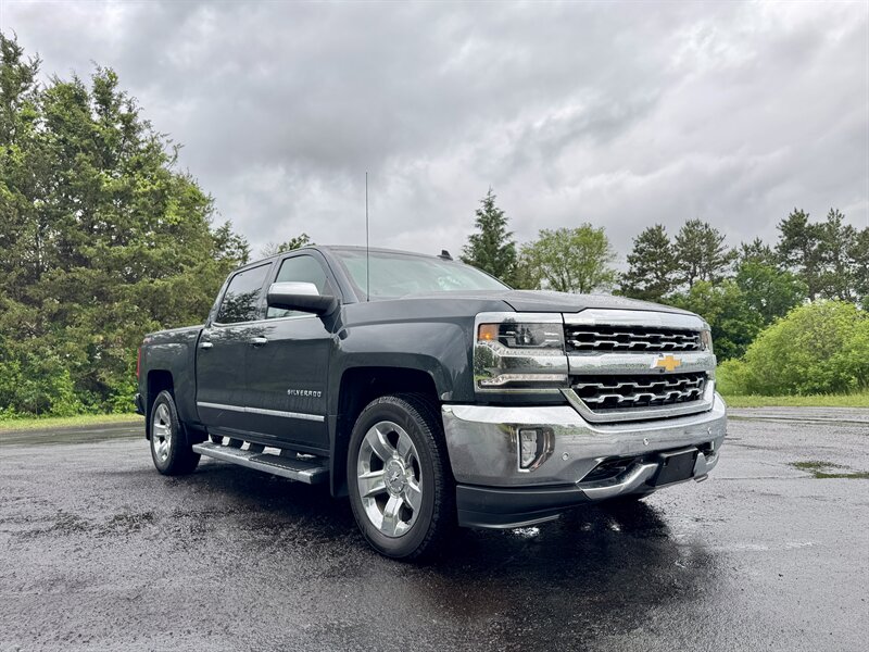 2017 Chevrolet Silverado 1500 LTZ - Photo 8 - Andover, MN 55304