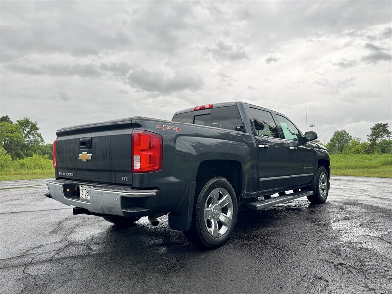 2017 Chevrolet Silverado 1500 LTZ - Photo 6 - Andover, MN 55304