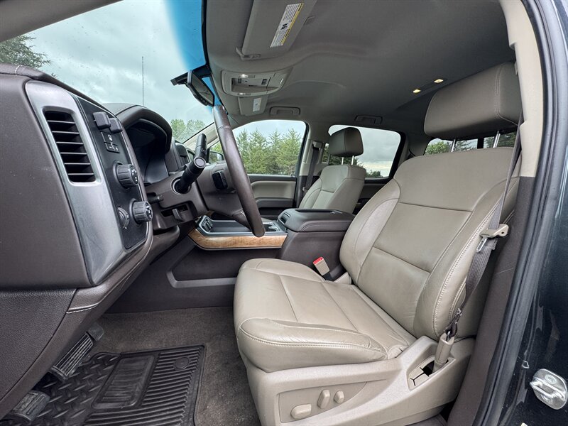2017 Chevrolet Silverado 1500 LTZ - Photo 11 - Andover, MN 55304