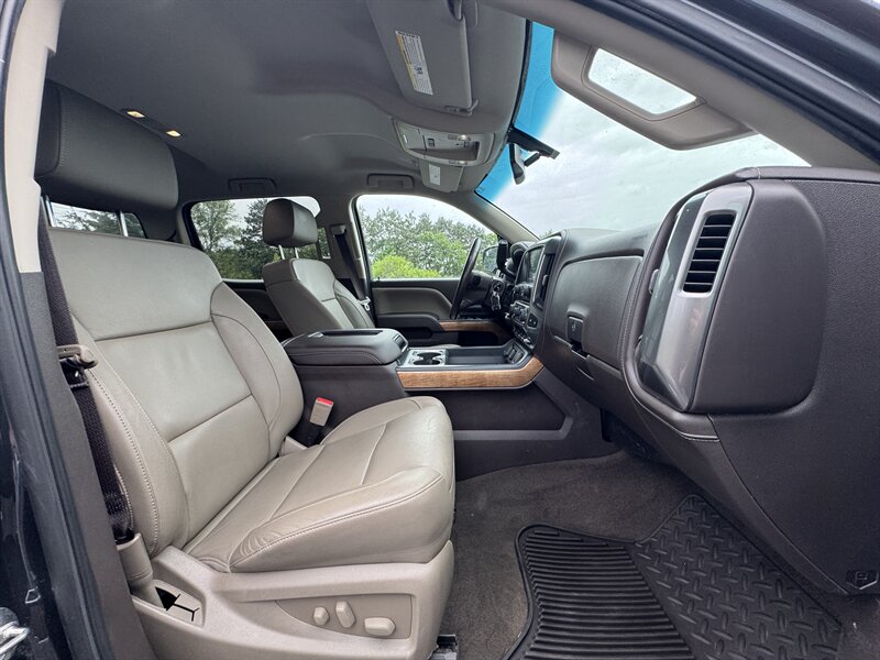 2017 Chevrolet Silverado 1500 LTZ - Photo 15 - Andover, MN 55304