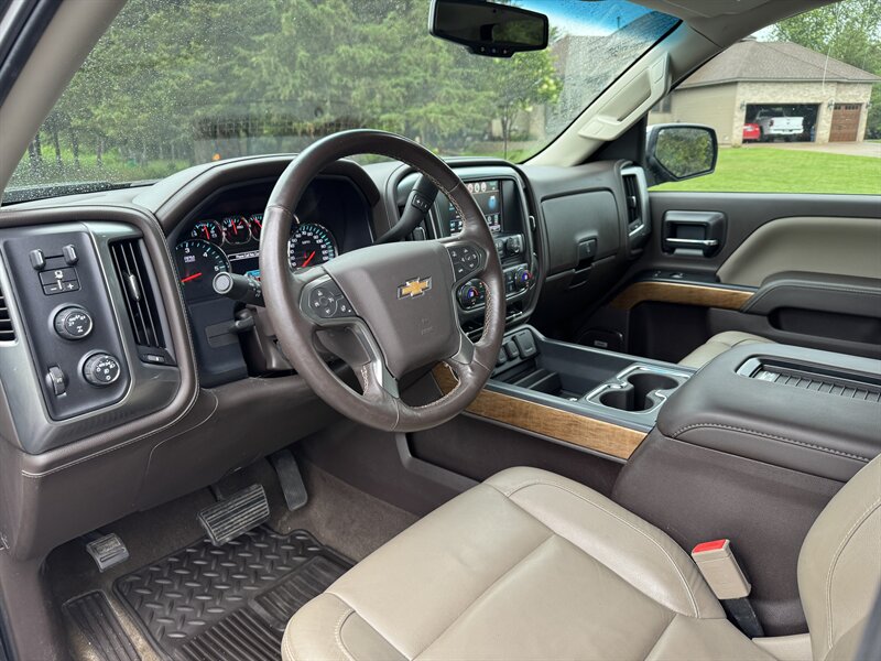 2017 Chevrolet Silverado 1500 LTZ - Photo 10 - Andover, MN 55304