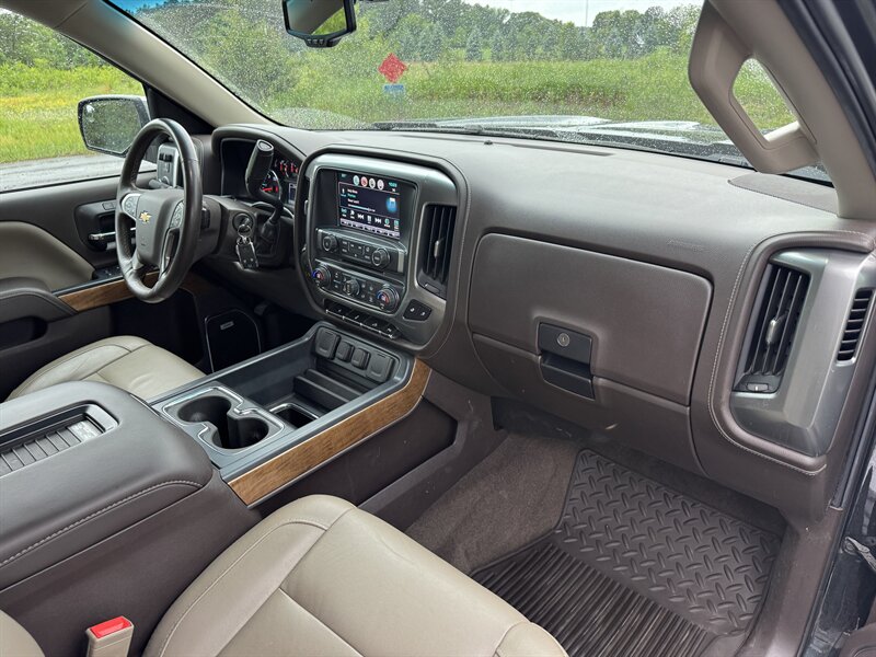 2017 Chevrolet Silverado 1500 LTZ - Photo 14 - Andover, MN 55304