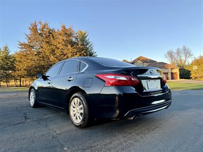 2016 Nissan Altima 2.5   - Photo 3 - Andover, MN 55304