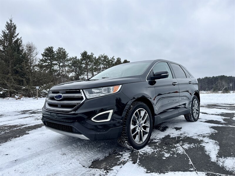 2016 Ford Edge Titanium's photo