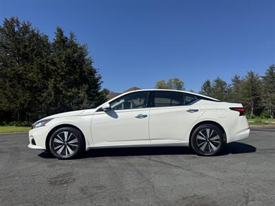 2021 Nissan Altima 2.5 SL   - Photo 2 - Andover, MN 55304