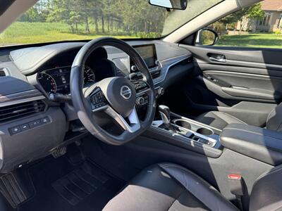 2021 Nissan Altima 2.5 SL   - Photo 8 - Andover, MN 55304