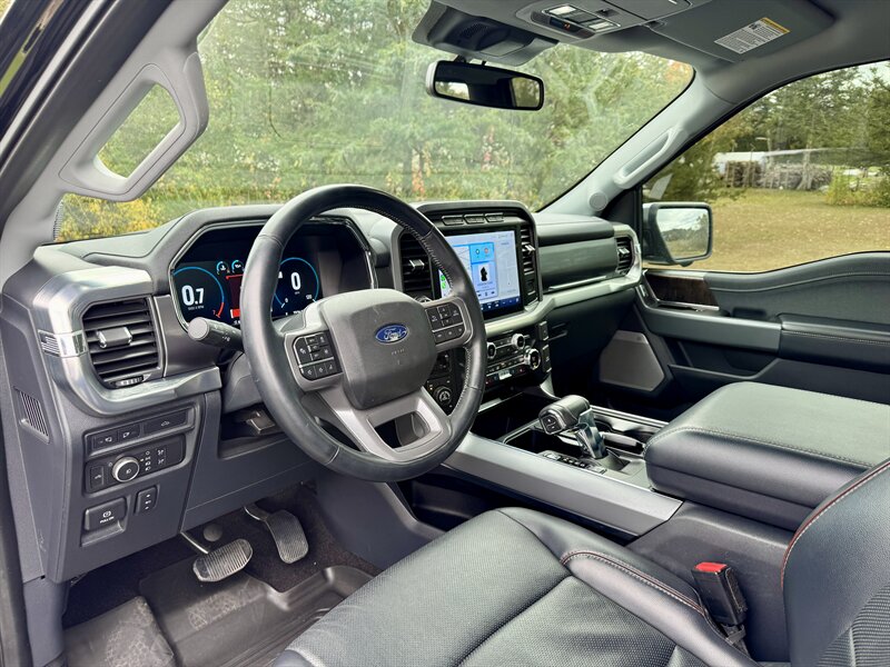 2021 Ford F-150 Lariat   - Photo 11 - Andover, MN 55304