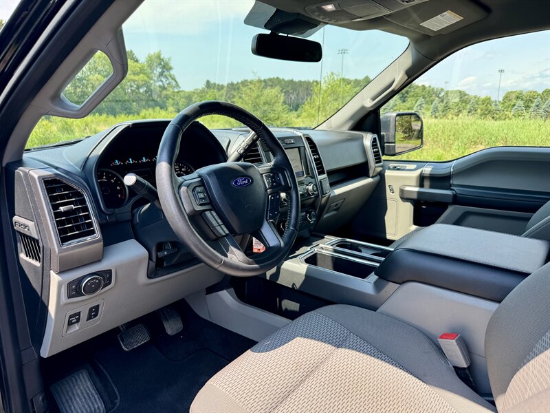 2020 Ford F-150 XLT - Photo 12 - Andover, MN 55304