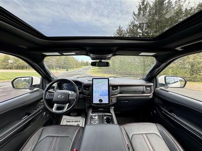 2022 Ford Expedition MAX Limited   - Photo 19 - Andover, MN 55304