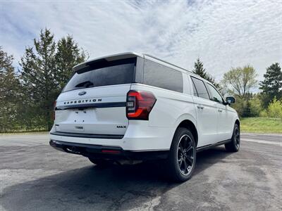 2022 Ford Expedition MAX Limited   - Photo 5 - Andover, MN 55304