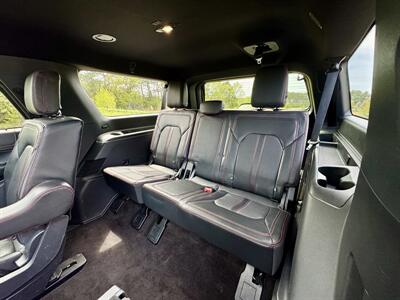 2022 Ford Expedition MAX Limited   - Photo 13 - Andover, MN 55304