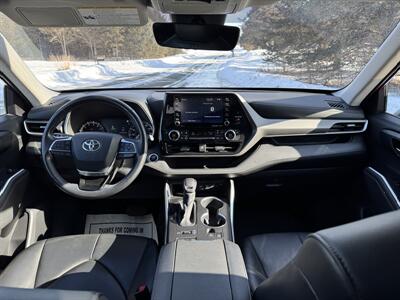 2021 Toyota Highlander XLE   - Photo 14 - Andover, MN 55304