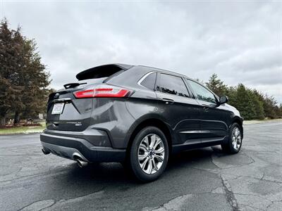 2019 Ford Edge Titanium   - Photo 4 - Andover, MN 55304