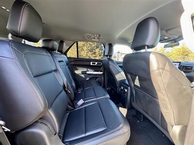 2022 Ford Explorer XLT   - Photo 13 - Andover, MN 55304