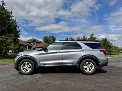 2022 Ford Explorer XLT - Photo 2 - Andover, MN 55304