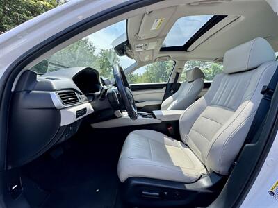 2021 Honda Accord Touring   - Photo 10 - Andover, MN 55304