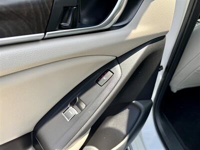 2021 Honda Accord Touring   - Photo 12 - Andover, MN 55304