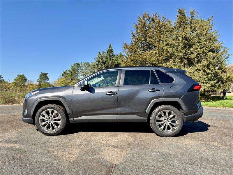 2020 Toyota RAV4 XLE Premium - Photo 2 - Andover, MN 55304