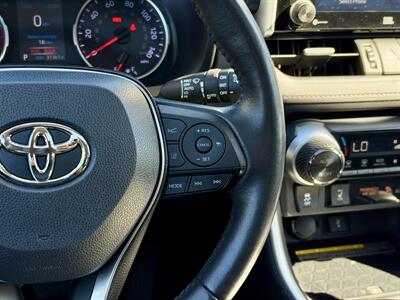 2020 Toyota RAV4 XLE Premium - Photo 19 - Andover, MN 55304