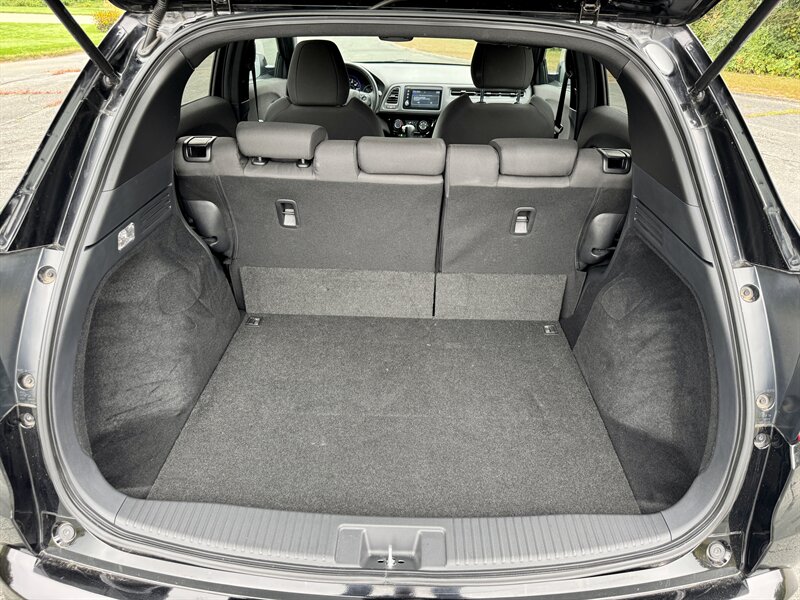 2022 Honda HR-V Sport   - Photo 11 - Andover, MN 55304