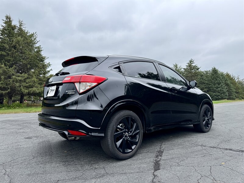 2022 Honda HR-V Sport   - Photo 5 - Andover, MN 55304