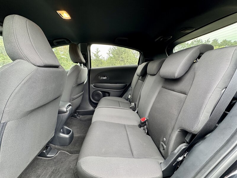 2022 Honda HR-V Sport   - Photo 10 - Andover, MN 55304