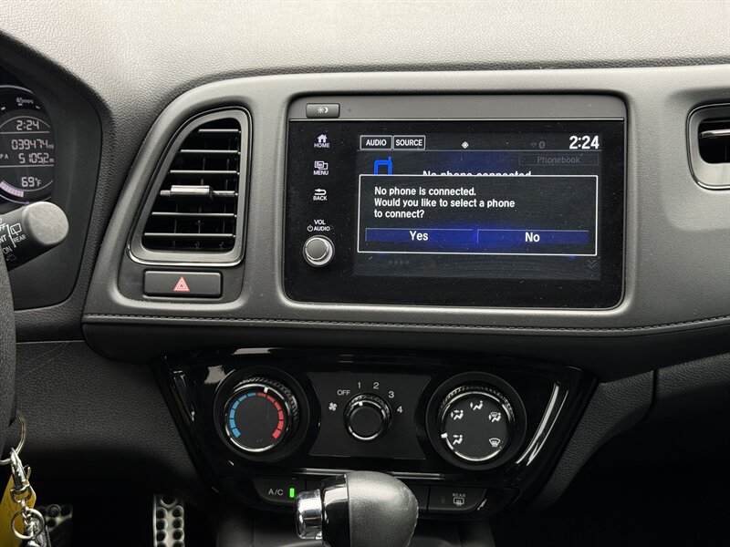 2022 Honda HR-V Sport   - Photo 19 - Andover, MN 55304