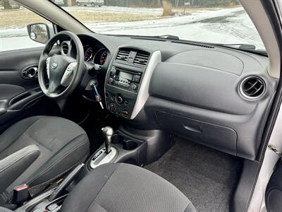 2015 Nissan Versa 1.6 SV   - Photo 11 - Andover, MN 55304