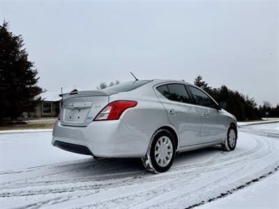 2015 Nissan Versa 1.6 SV   - Photo 4 - Andover, MN 55304