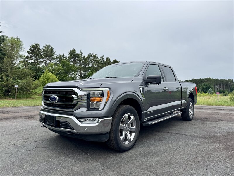 2022 Ford F-150 XLT   - Photo 1 - Andover, MN 55304