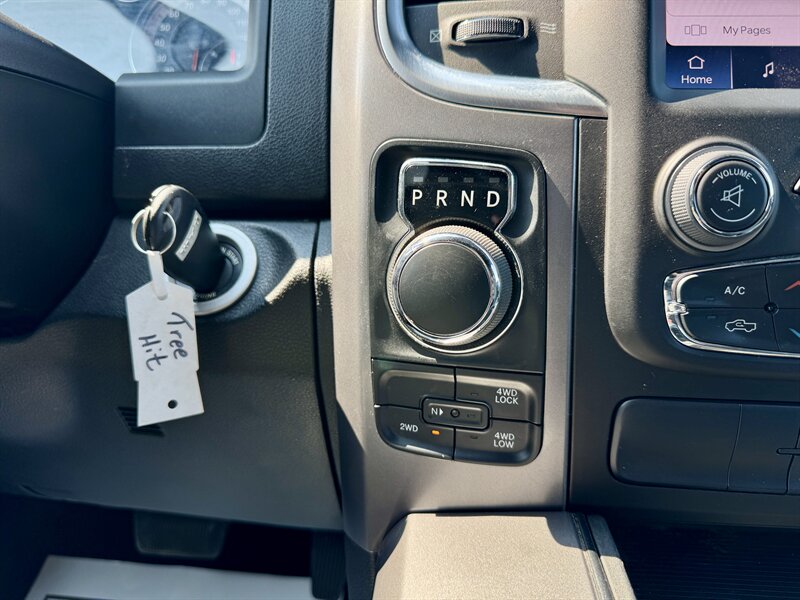 2022 RAM 1500 Classic SLT - Photo 24 - Andover, MN 55304