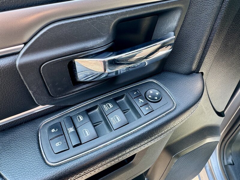 2022 RAM 1500 Classic SLT - Photo 25 - Andover, MN 55304